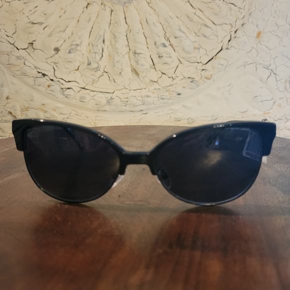 Tiffany & Company Polorized Sunglasses TF4080 Cat Eye heart locket MA #481 - Picture 15 of 15